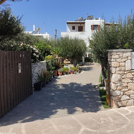 Sunset Studios And Apartments For Adults Over 21 Only Náousa Eksteriør bilde