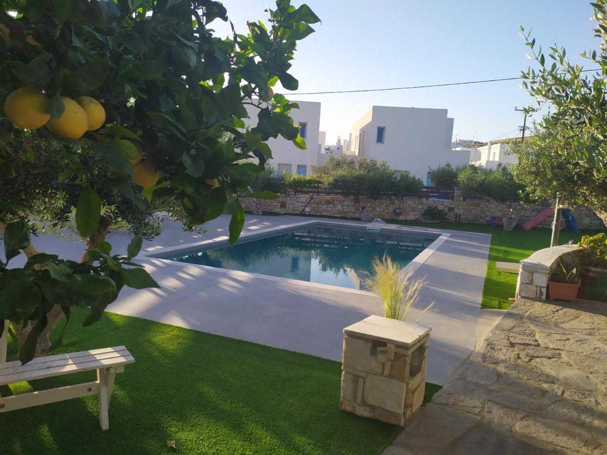 Sunset Studios And Apartments For Adults Over 21 Only Náousa Eksteriør bilde