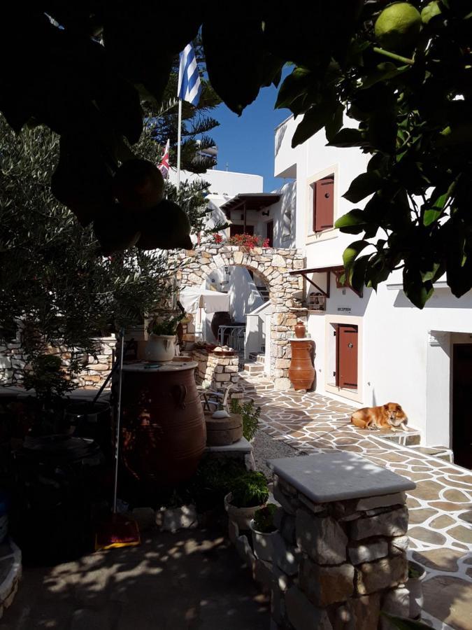 Sunset Studios And Apartments For Adults Over 21 Only Náousa Eksteriør bilde