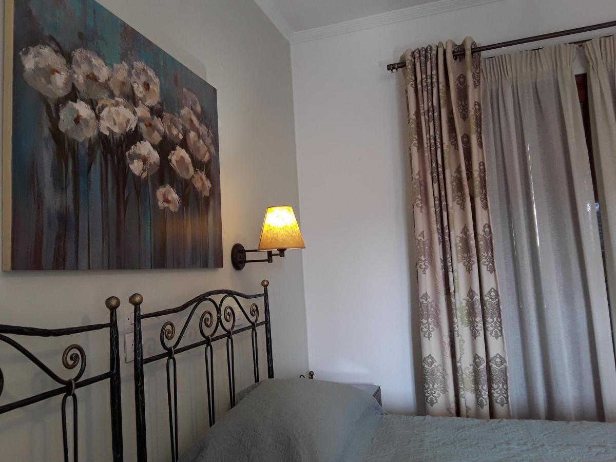Sunset Studios And Apartments For Adults Over 21 Only Náousa Eksteriør bilde