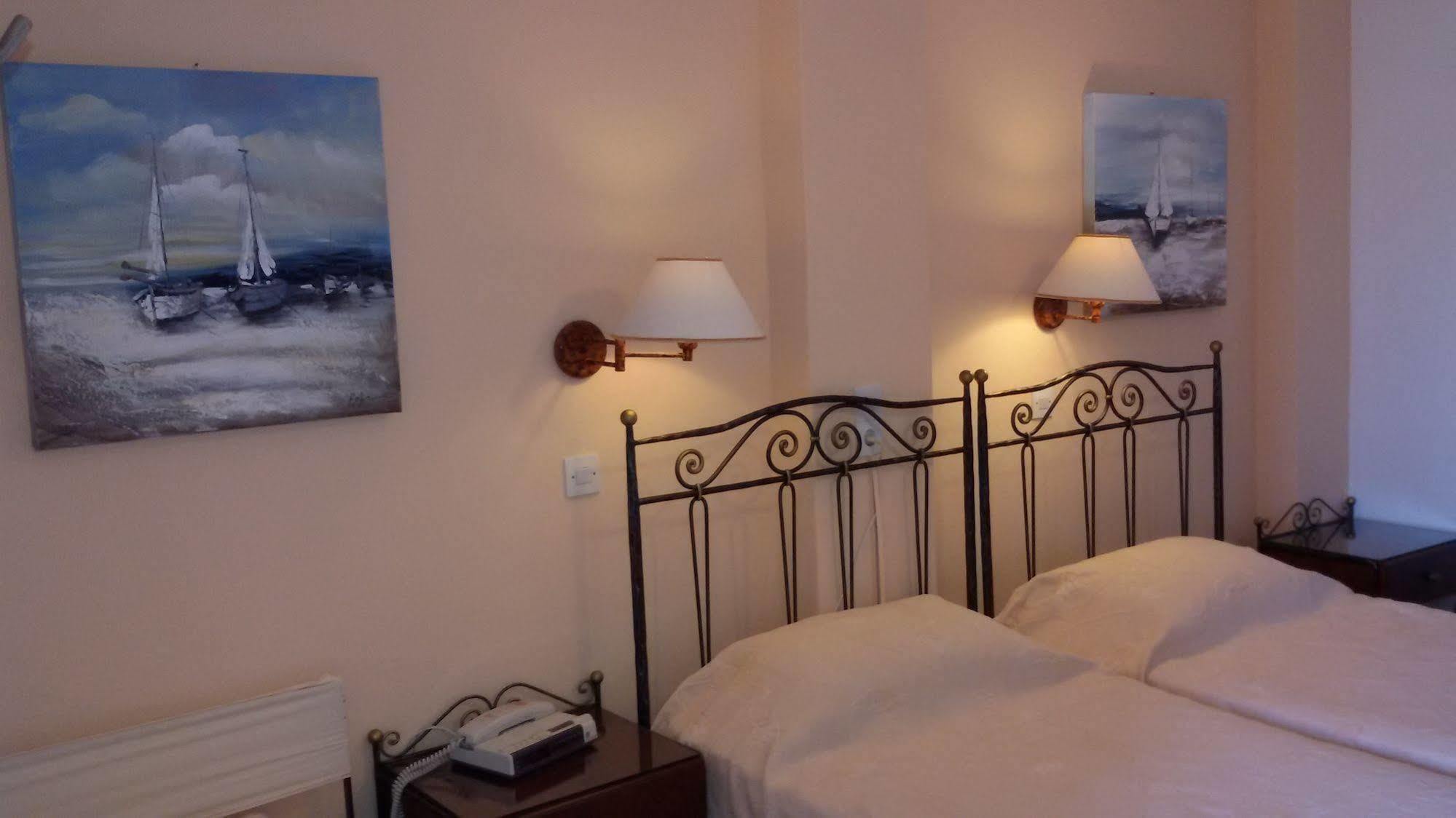 Sunset Studios And Apartments For Adults Over 21 Only Náousa Eksteriør bilde