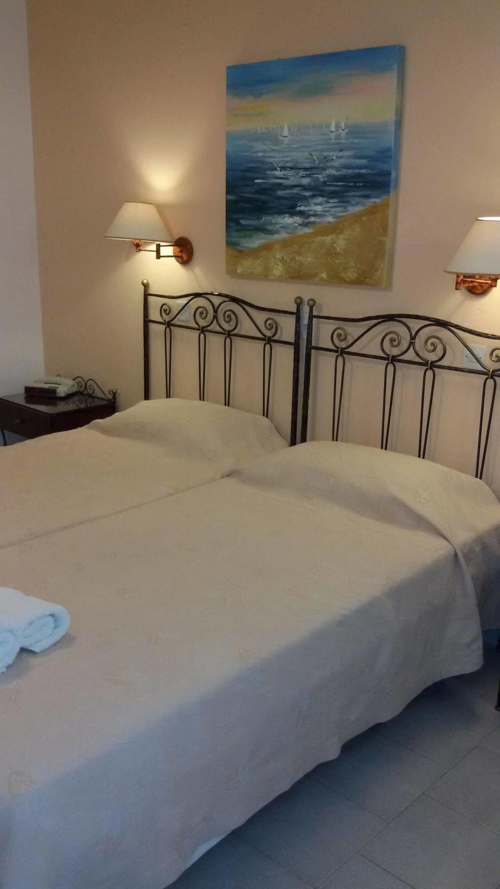 Sunset Studios And Apartments For Adults Over 21 Only Náousa Eksteriør bilde