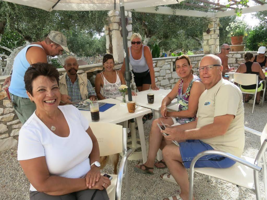 Sunset Studios And Apartments For Adults Over 21 Only Náousa Eksteriør bilde